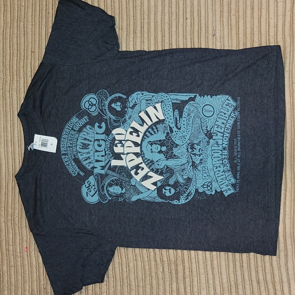 Made of USA Fabric. Led Zeppelin. 707. DEADSTOCK. Size XL.